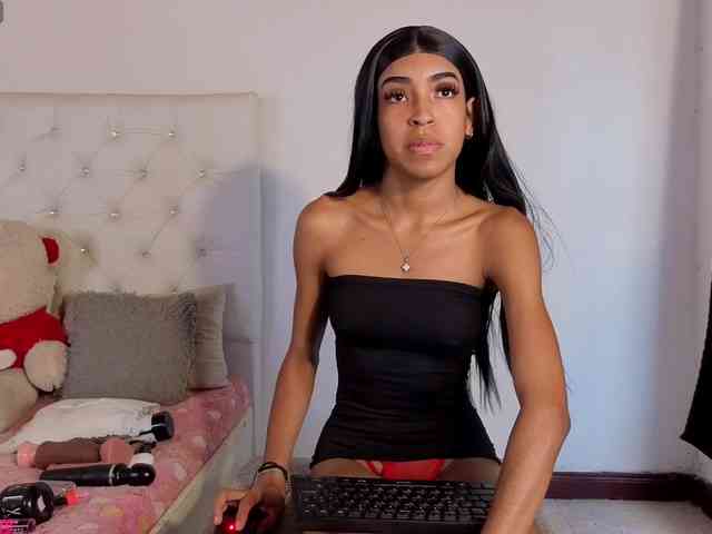 megan-stathan webcam