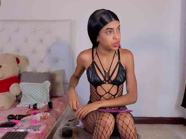 megan-stathan webcam