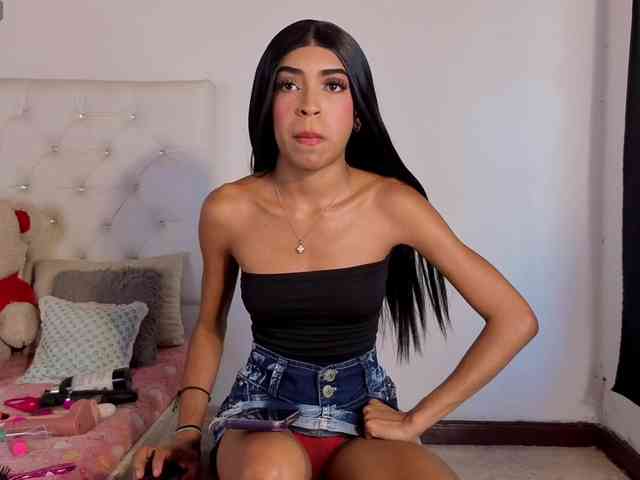 megan-stathan webcam