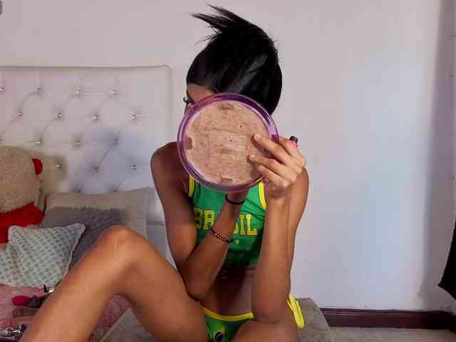 megan-stathan webcam