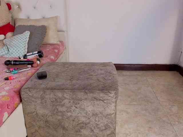 megan-stathan webcam