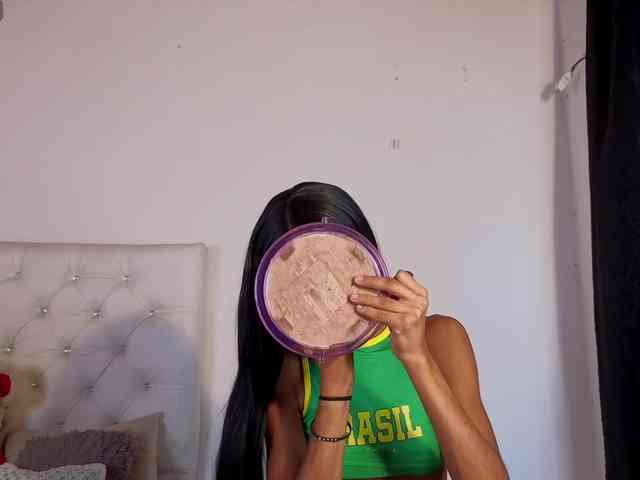 megan-stathan webcam