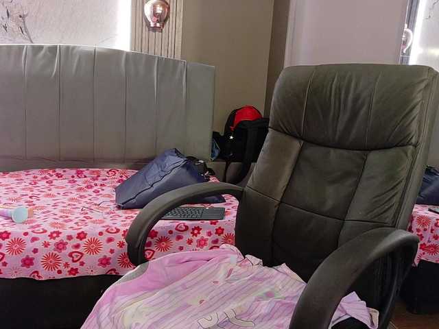 vanessa-7- webcam bongacams model stream image