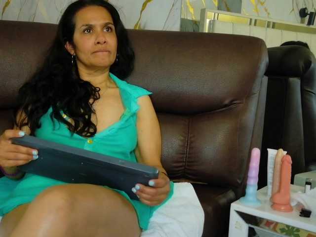 vanessa-7- live cam on BongaCams