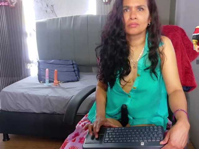 vanessa-7- live cam preview
