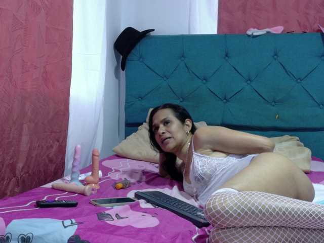 vanessa-7- live cam on BongaCams