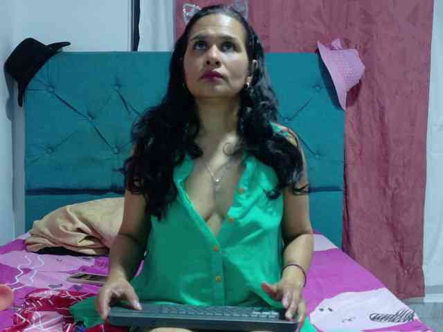 vanessa-7- webcam