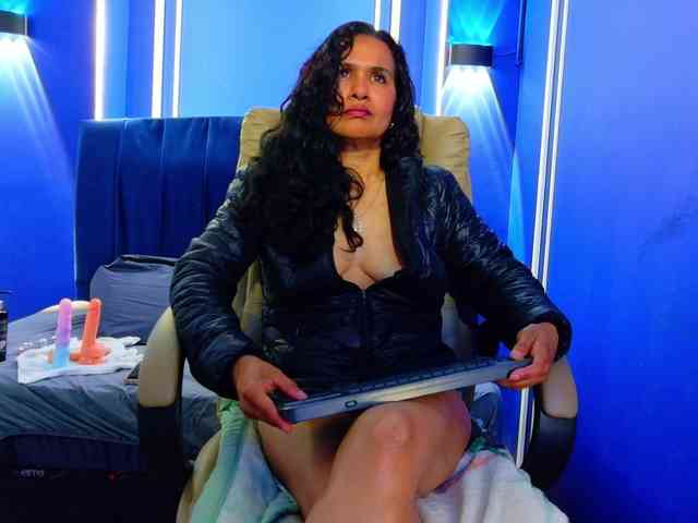 vanessa-7- webcam