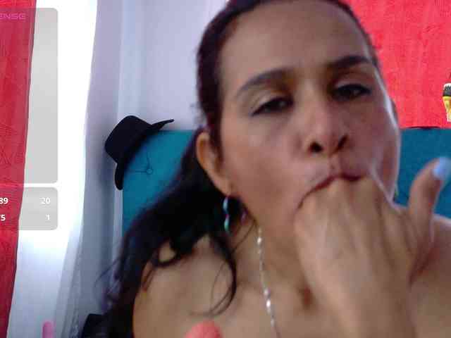 vanessa-7- webcam