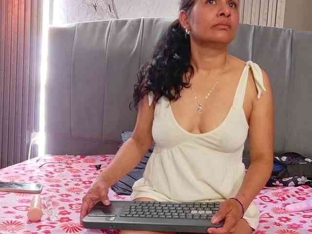 vanessa-7- webcam