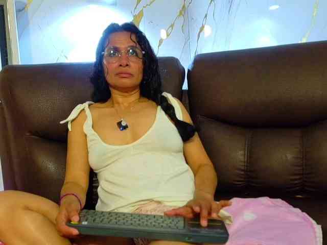 vanessa-7- webcam
