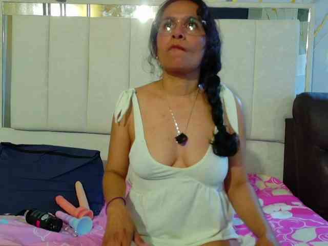 vanessa-7- webcam