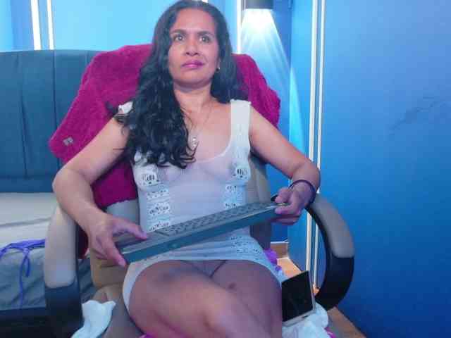 vanessa-7- webcam