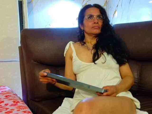 vanessa-7- webcam
