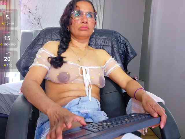 vanessa-7- webcam