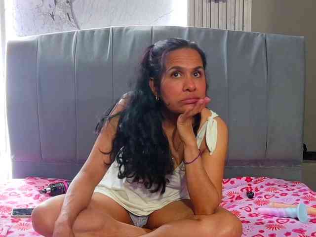 vanessa-7- webcam