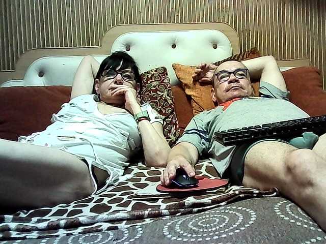coupleofcoolx live cam on BongaCams