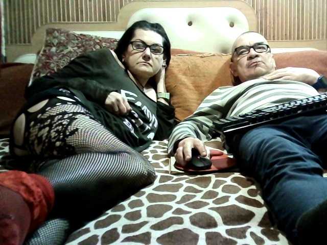 coupleofcoolx live cam on BongaCams