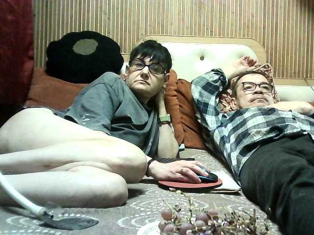 coupleofcoolx live cam on BongaCams