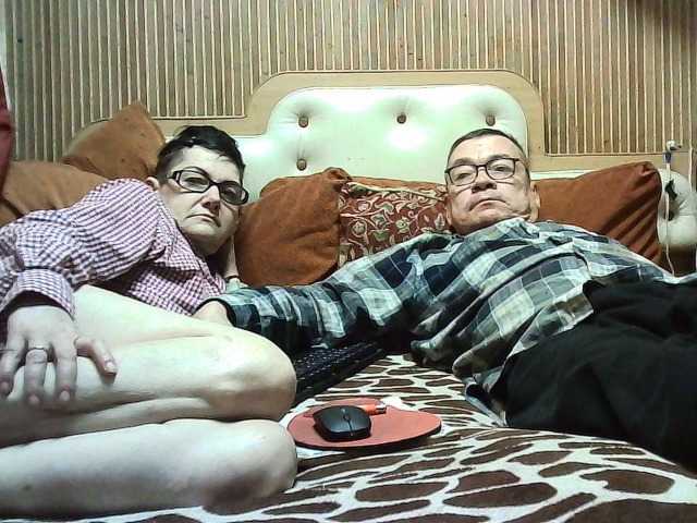 coupleofcoolx live cam on BongaCams