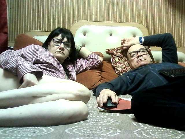 coupleofcoolx live cam on BongaCams