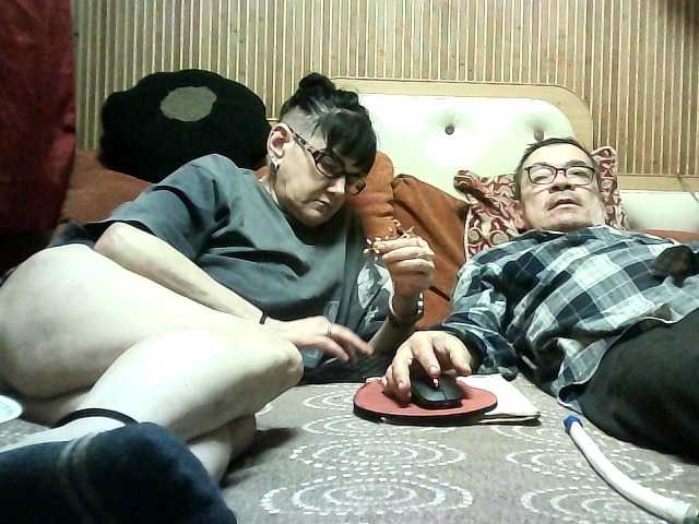 coupleofcoolx live cam on BongaCams