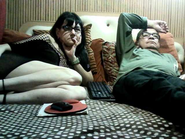 coupleofcoolx live cam on BongaCams