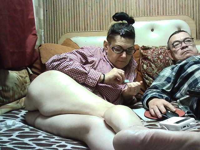 coupleofcoolx live cam on BongaCams