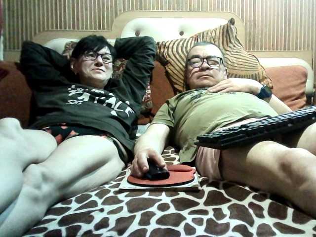 coupleofcoolx's BongaCams show and profile