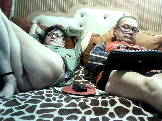 coupleofcoolx's BongaCams show and profile