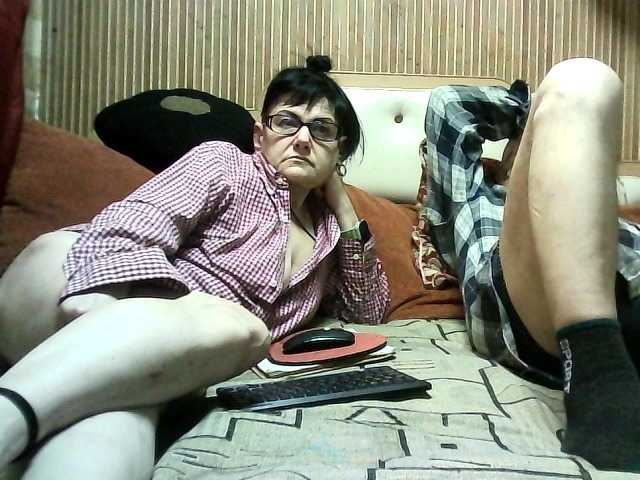 coupleofcoolx live cam on BongaCams