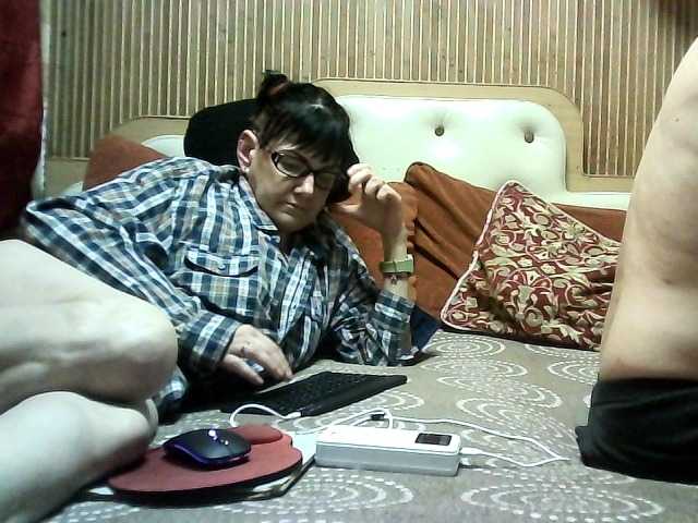 coupleofcoolx live cam on BongaCams