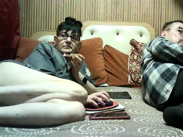 coupleofcoolx live cam on BongaCams