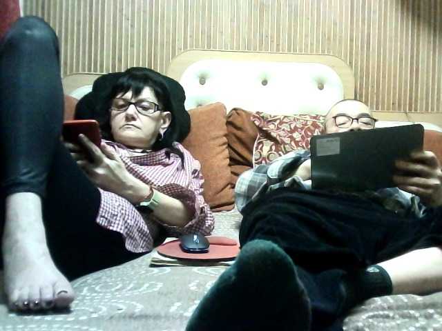 coupleofcoolx live cam on BongaCams