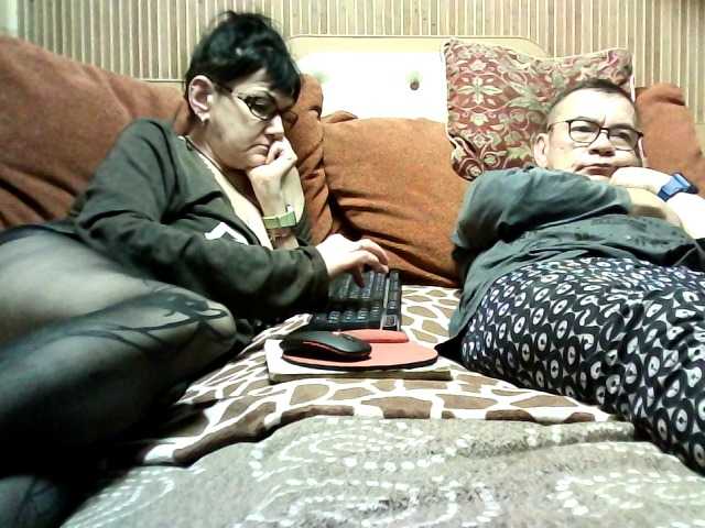 coupleofcoolx live cam on BongaCams