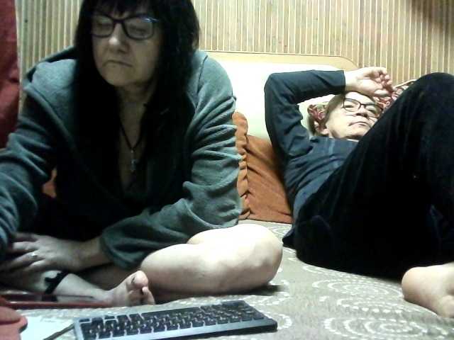 coupleofcoolx live cam on BongaCams