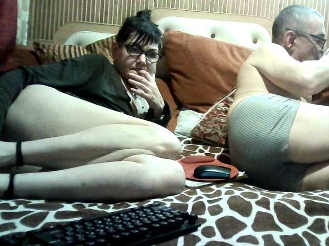 coupleofcoolx's BongaCams show and profile