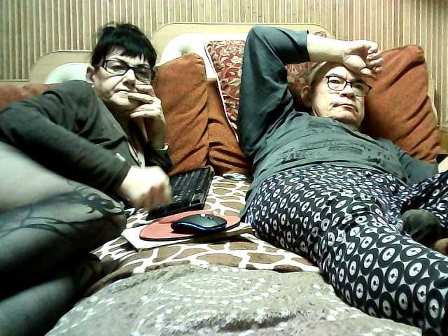 coupleofcoolx live cam on BongaCams