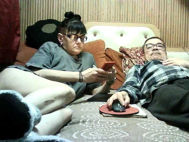 coupleofcoolx live cam on BongaCams