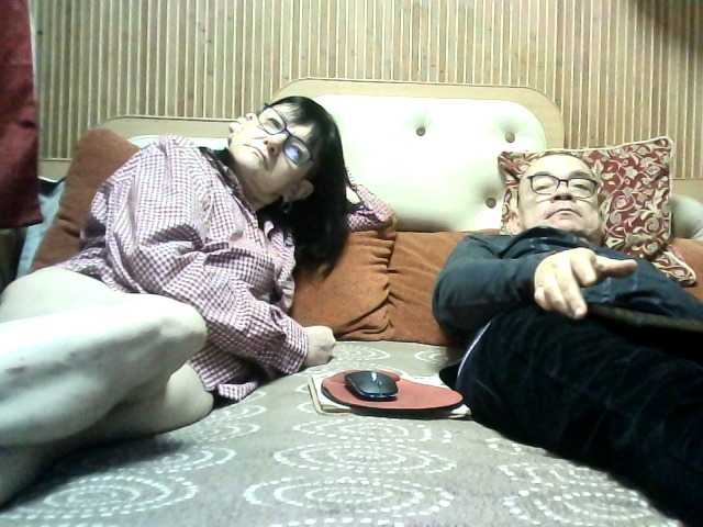 coupleofcoolx live cam on BongaCams