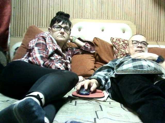 coupleofcoolx live cam on BongaCams