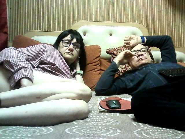 coupleofcoolx live cam on BongaCams