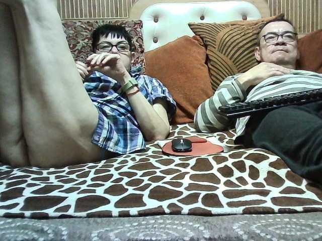 coupleofcoolx live cam on BongaCams