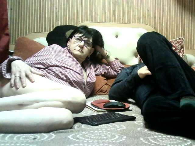 coupleofcoolx live cam on BongaCams