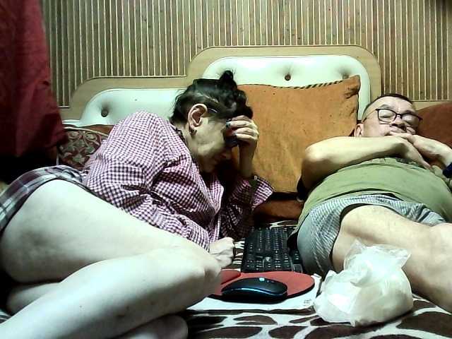 coupleofcoolx live cam on BongaCams