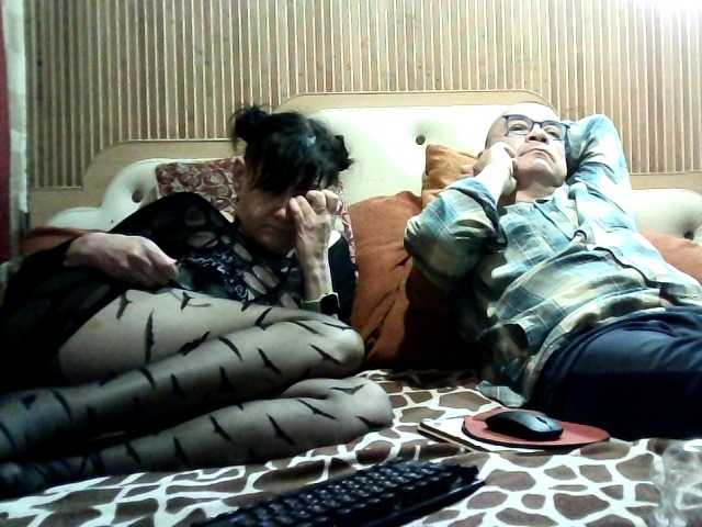coupleofcoolx live cam on BongaCams
