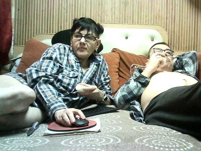 coupleofcoolx live cam on BongaCams