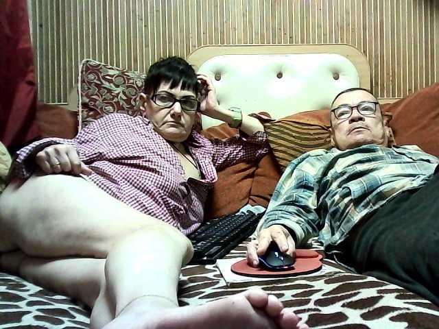 coupleofcoolx live cam on BongaCams