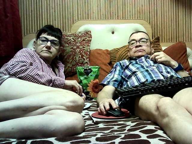 coupleofcoolx live cam on BongaCams