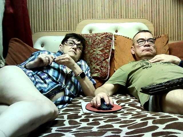 coupleofcoolx live cam on BongaCams